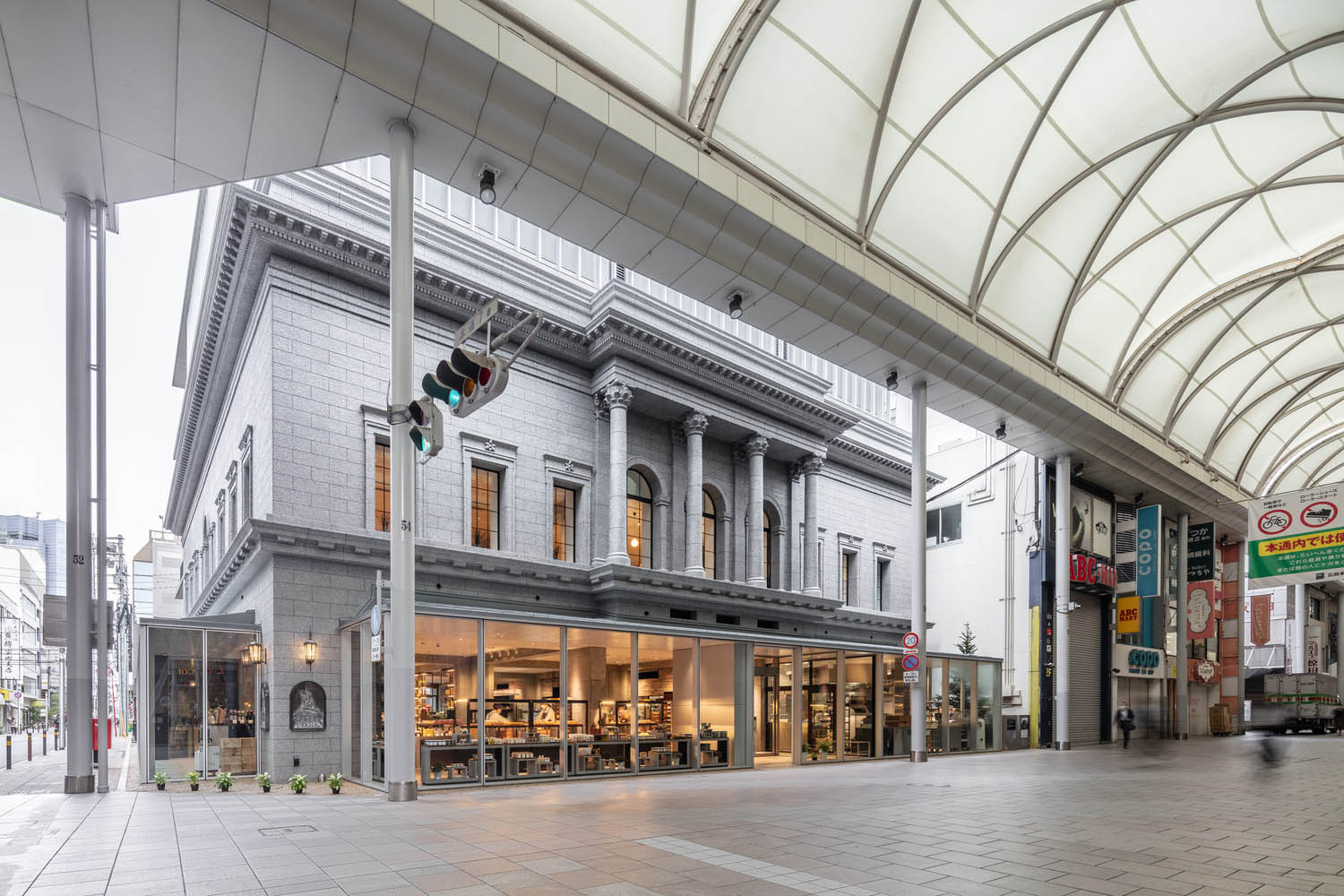 廣島安徒生商業大廈,建築設計,TAISEI DESIGN Planners Architects & Engineers,建築改造,商業空間設計,多功能複合空間設計,日本,Hiroshima Andersen Commercial Building