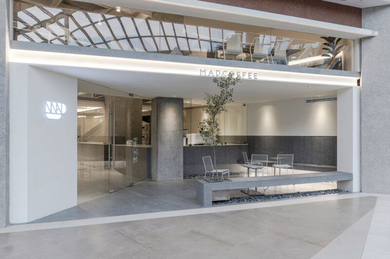 Madarq studio | 130㎡，設計師的展廳+咖啡店+設計工作室