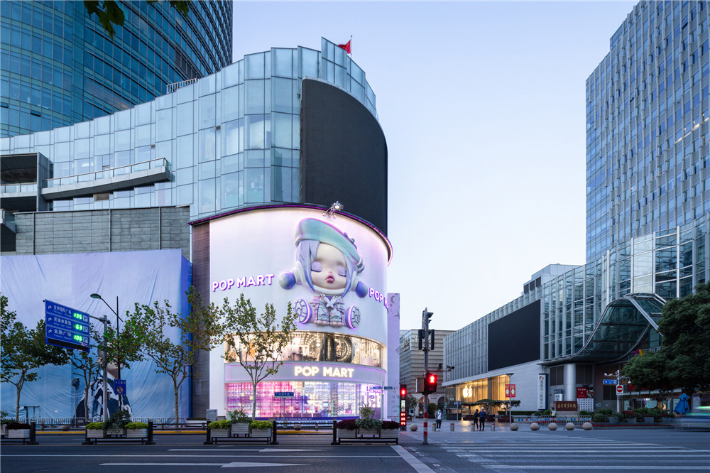 潮玩店設計,潮玩精品店設計,商店設計,潮玩玩具店設計,上海潮玩店,泡泡瑪特,泡泡瑪特全球旗艦店,上海泡泡瑪特,上海泡泡瑪特全球旗艦店,唯想國際,李想