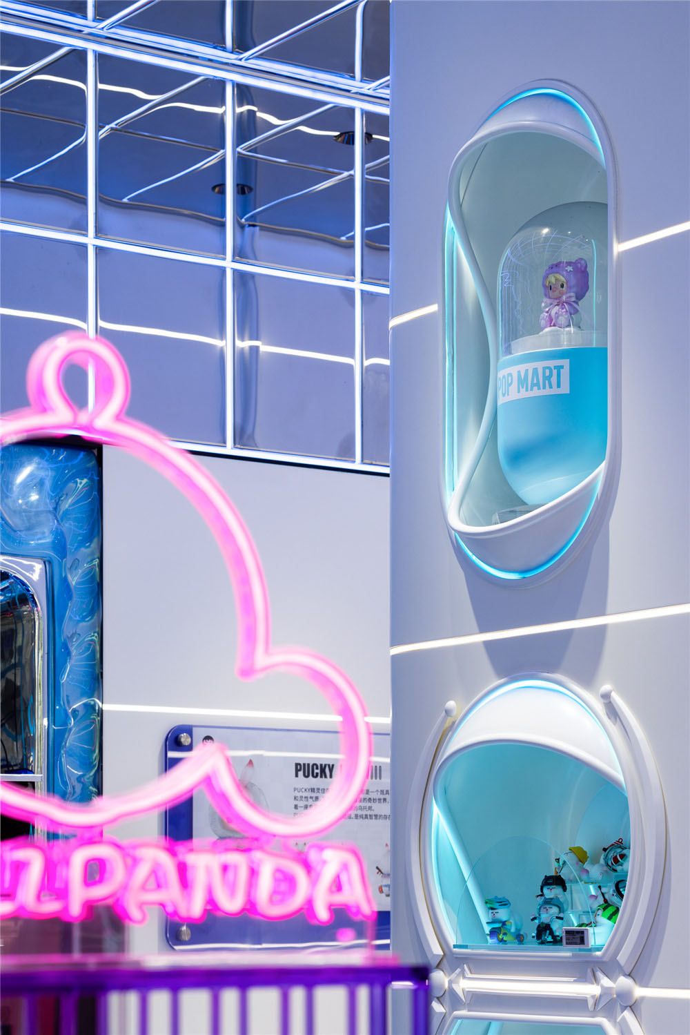 潮玩店設計,潮玩精品店設計,商店設計,潮玩玩具店設計,上海潮玩店,泡泡瑪特,泡泡瑪特全球旗艦店,上海泡泡瑪特,上海泡泡瑪特全球旗艦店,唯想國際,李想