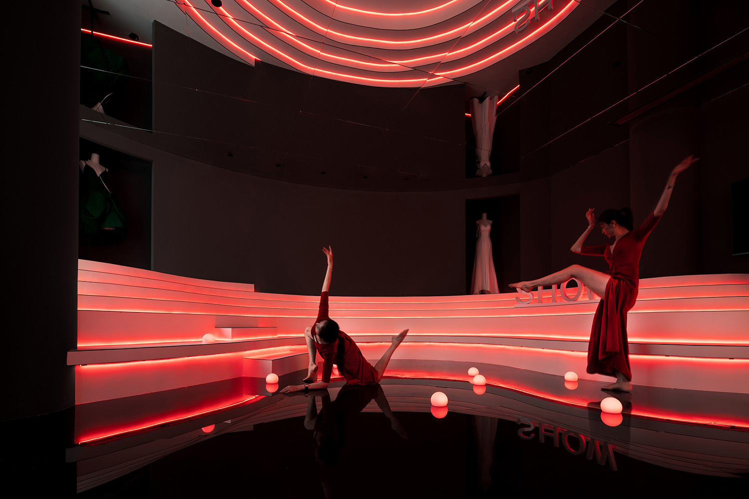 咖啡廳設計,咖啡館設計,咖啡廳設計案例,網紅咖啡廳設計,蘇州咖啡廳,蘇州打卡咖啡廳,泊秀,泊秀·SHOW,蘇州泊秀,蘇州網紅咖啡廳,聚會咖啡廳,巢羽建築設計,巢羽建築