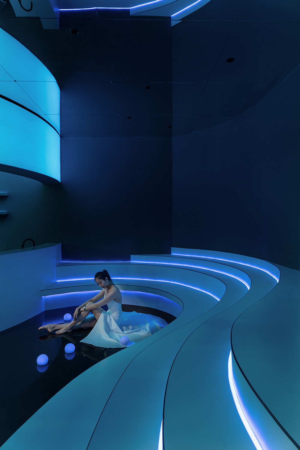 咖啡廳設計,咖啡館設計,咖啡廳設計案例,網紅咖啡廳設計,蘇州咖啡廳,蘇州打卡咖啡廳,泊秀,泊秀·SHOW,蘇州泊秀,蘇州網紅咖啡廳,聚會咖啡廳,巢羽建築設計,巢羽建築