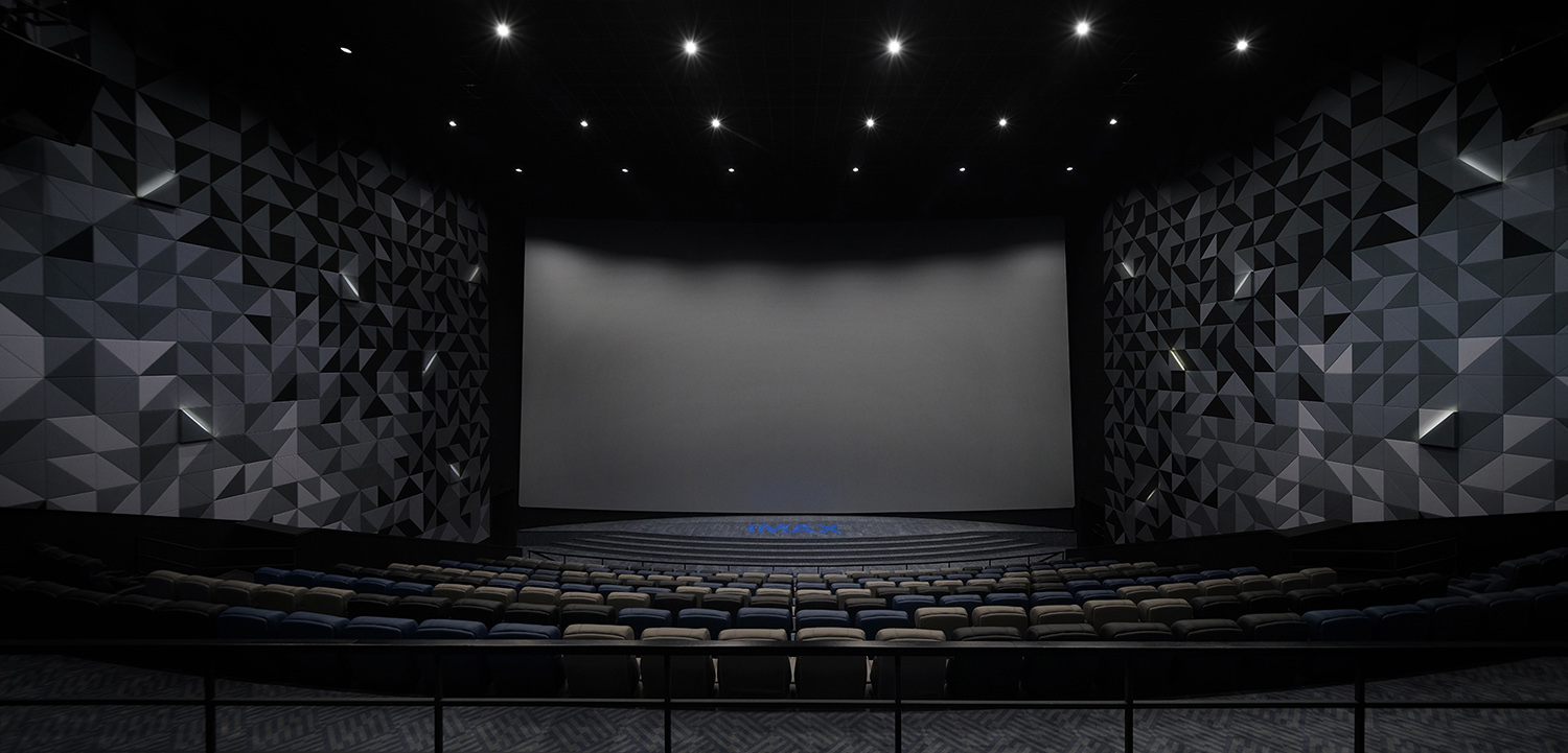 電影院設計,電影院設計方案,影院設計,百老彙MOViE MOViE影城,MOViE MOViE影城,百老彙影城改造設計,上海,上海MOViE MOViE影城,LUKSTUDIO芝作室,芝作室設計,陸穎芝