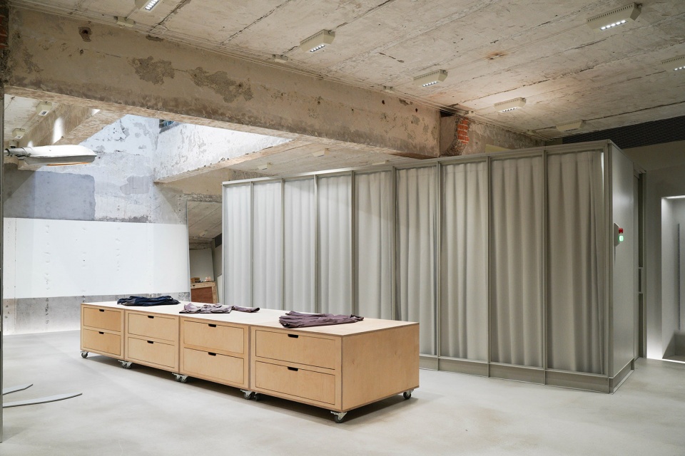 ANCHORET,北京服裝買手店,服裝店設計,ANCHORET買手店,北京ANCHORET,零售店設計,服裝零售店設計,服裝店設計,買手店設計,上海買手店設計,買手店裝修,服裝買手店,JANG studio