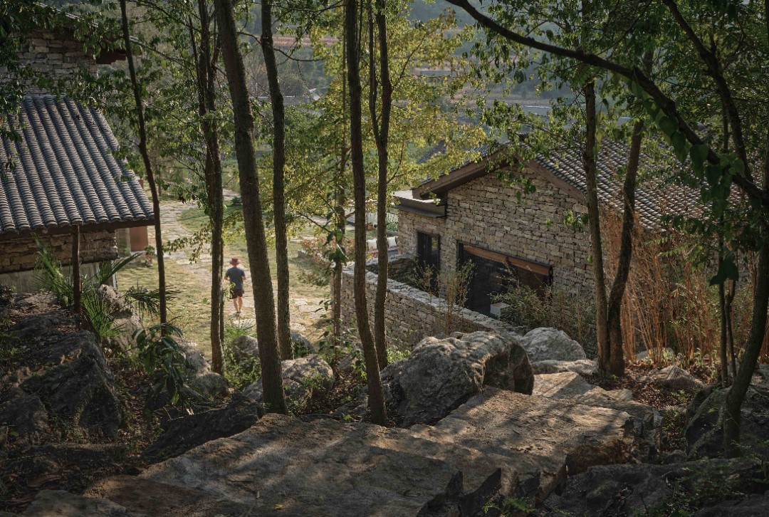 民宿設計,民宿改造設計,度假酒店設計,設計酒店,民宿設計案例,南岔灣·石屋部落民宿,宜昌南岔灣·石屋部落民宿,宜昌民宿設計,宜昌民宿,中國美院,中國美術學院,中國美術學院風景建築設計研究總院,風景建築設計研究總院