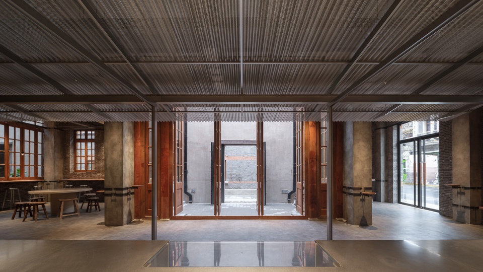 咖啡店設計,咖啡廳設計,咖啡店設計案例,咖啡店裝修,小藍瓶咖啡,藍瓶咖啡,上海藍瓶咖啡,藍瓶咖啡張園店,上海,設計共和,如恩設計研究室,如恩設計,如恩設計作品,如恩