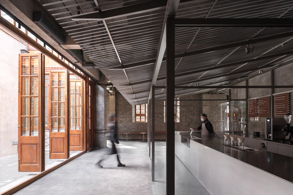 咖啡店設計,咖啡廳設計,咖啡店設計案例,咖啡店裝修,小藍瓶咖啡,藍瓶咖啡,上海藍瓶咖啡,藍瓶咖啡張園店,上海,設計共和,如恩設計研究室,如恩設計,如恩設計作品,如恩