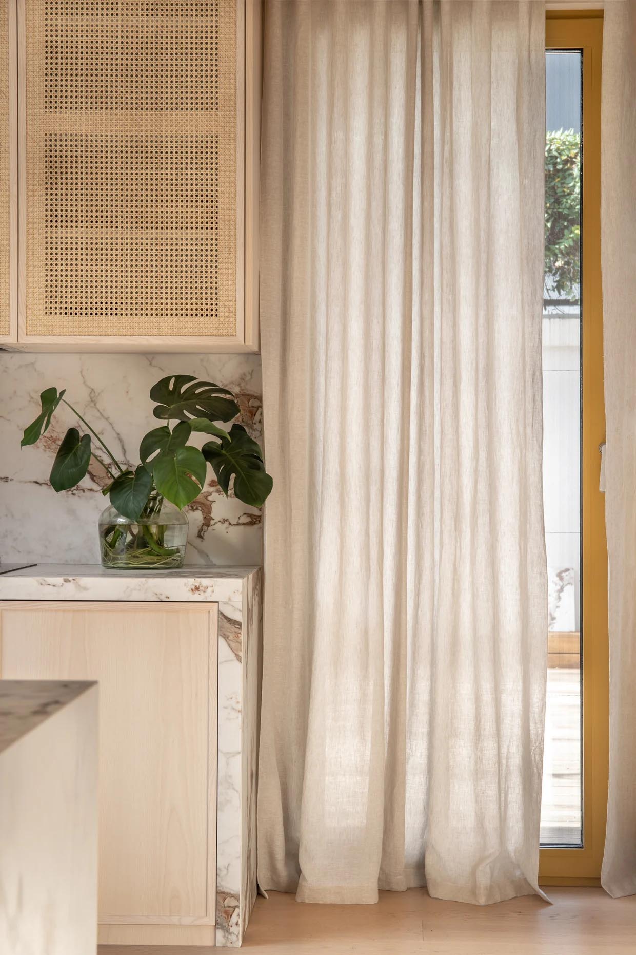 閣樓,住宅設計案例,Ioka Design,120㎡,侘寂風格,閣樓公寓,布加勒斯特,Wabi-sabi