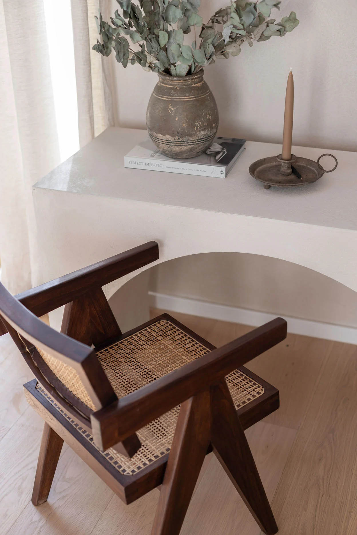 閣樓,住宅設計案例,Ioka Design,120㎡,侘寂風格,閣樓公寓,布加勒斯特,Wabi-sabi