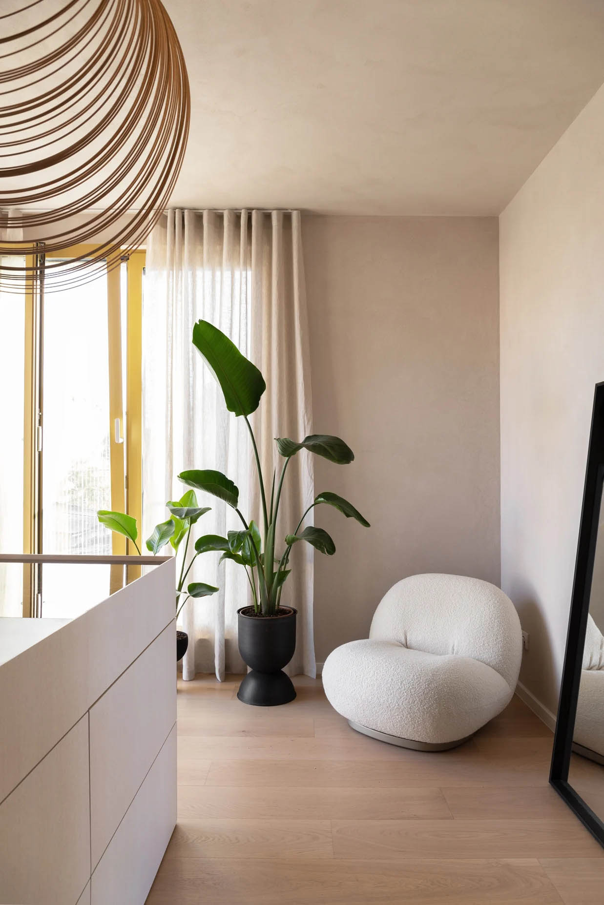 閣樓,住宅設計案例,Ioka Design,120㎡,侘寂風格,閣樓公寓,布加勒斯特,Wabi-sabi