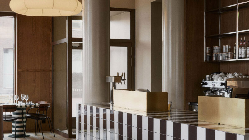 Joanna Laajisto〡芬蘭赫爾辛基Pikku Napoli披薩店