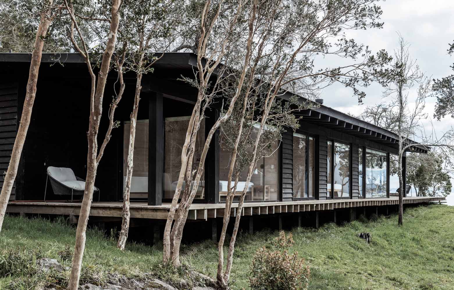 別墅設計,別墅設計案例,blaq arquitectos,智利,國外別墅設計案例,別墅裝修,住宅設計,湖景別墅,平層別墅,140㎡