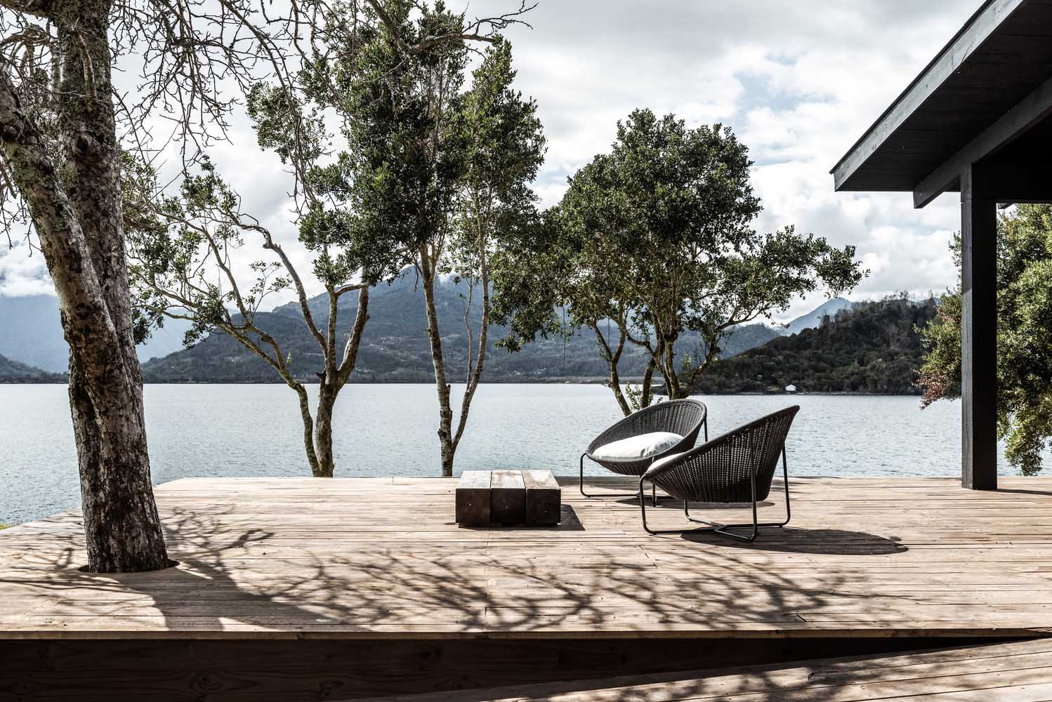 別墅設計,別墅設計案例,blaq arquitectos,智利,國外別墅設計案例,別墅裝修,住宅設計,湖景別墅,平層別墅,140㎡