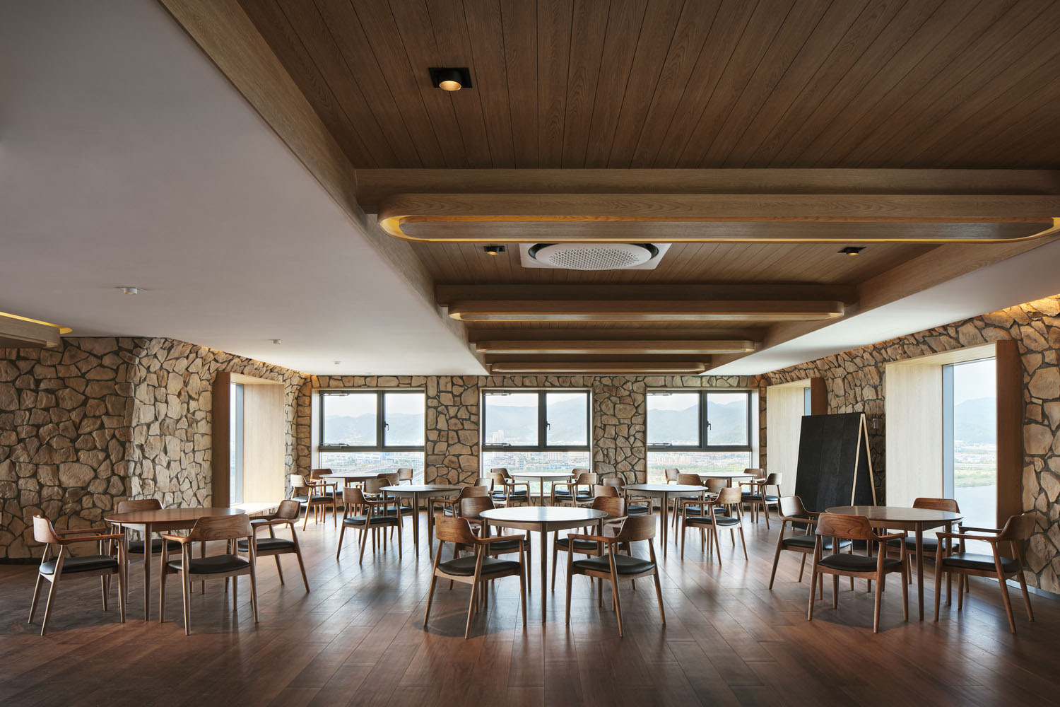 design by 83,國外酒店設計,酒店設計案例,精品酒店設計,韓國,hotel tt,設計酒店,精品度假酒店