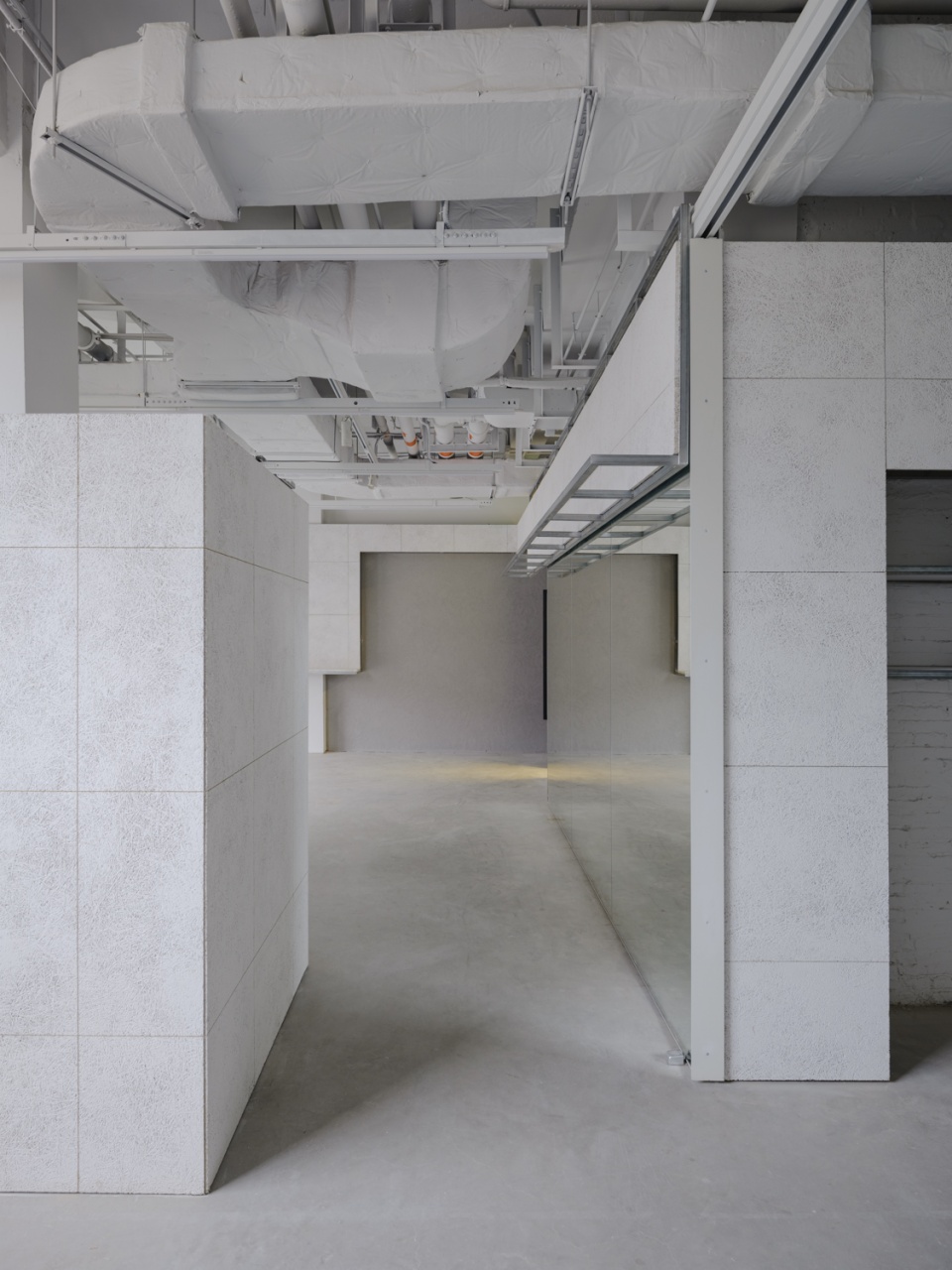 辦公室設計,工作室設計,藝術工作室設計,服裝設計公司辦公室設計,辦公室設計案例,辦公室改造,ruohan辦公室,上海,studio profile