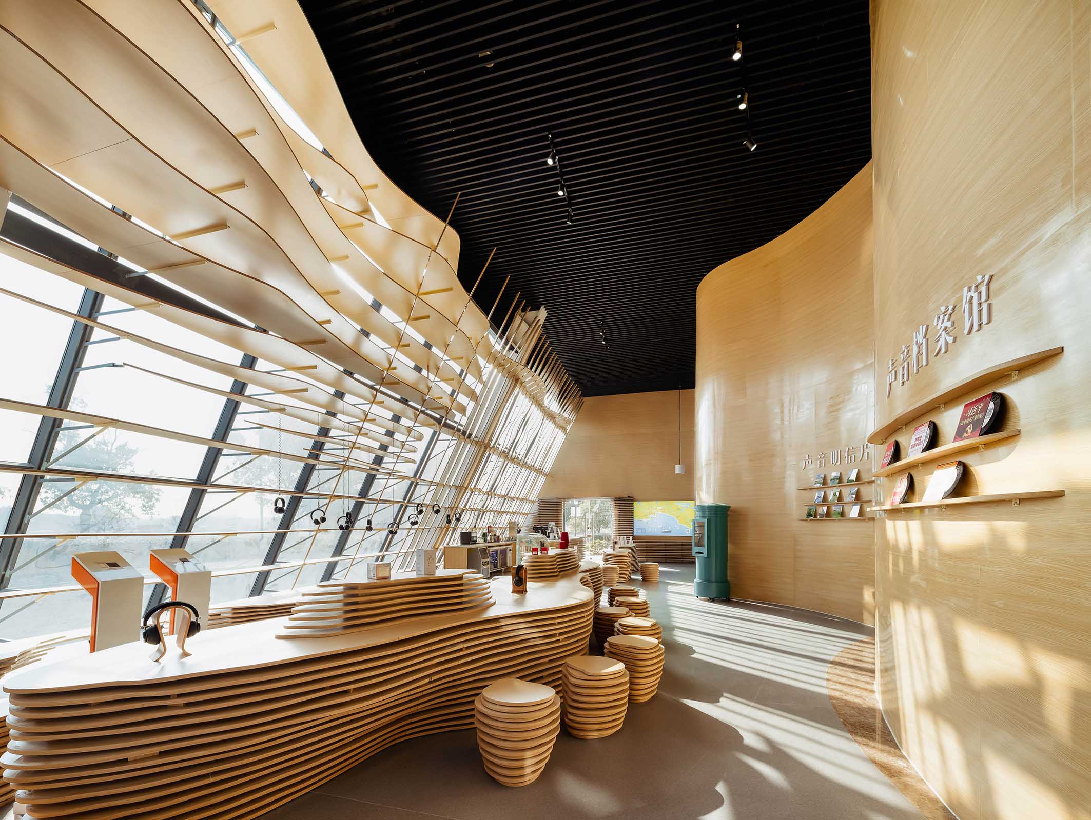 書店設計,書屋設計,有聲書店設計,書店設計案例,東太湖喜馬拉雅有聲書屋,蘇州,蘇州書店,建築設計,平介設計