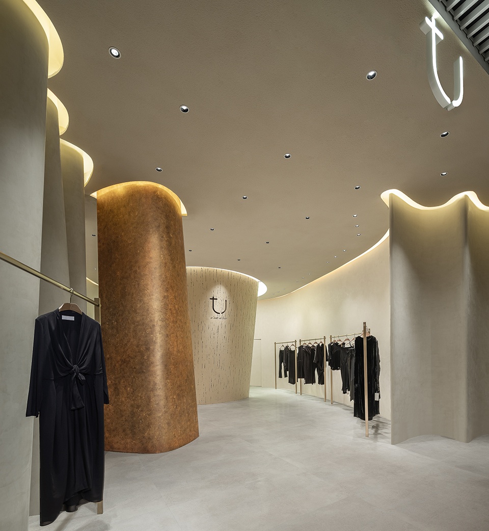 服裝店設計,上海服裝店設計,零售店設計,商業空間,女裝店設計,服裝店設計案例,時裝店設計,TU晶耀前灘店,TU,上海,彈性工作室