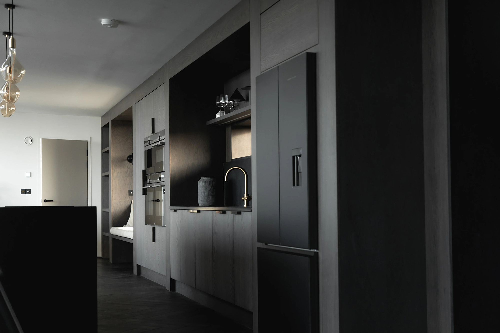 別墅設計,別墅設計案例,Koto Design,英國,國外別墅設計案例,別墅裝修,度假別墅,微水泥,206㎡,海景別墅