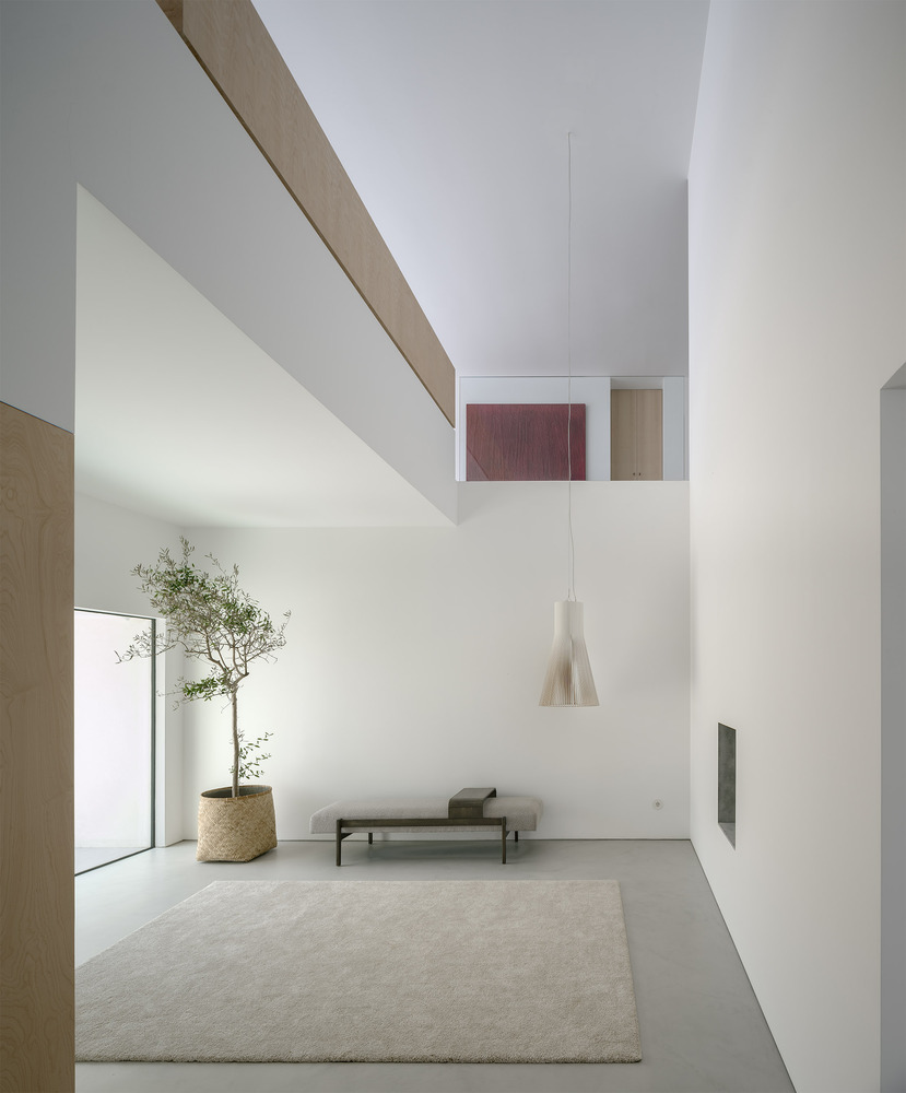 別墅設計,別墅設計案例,NOARQ,葡萄牙,國外別墅設計案例,別墅裝修,945㎡,白色別墅,原木色,極簡風格