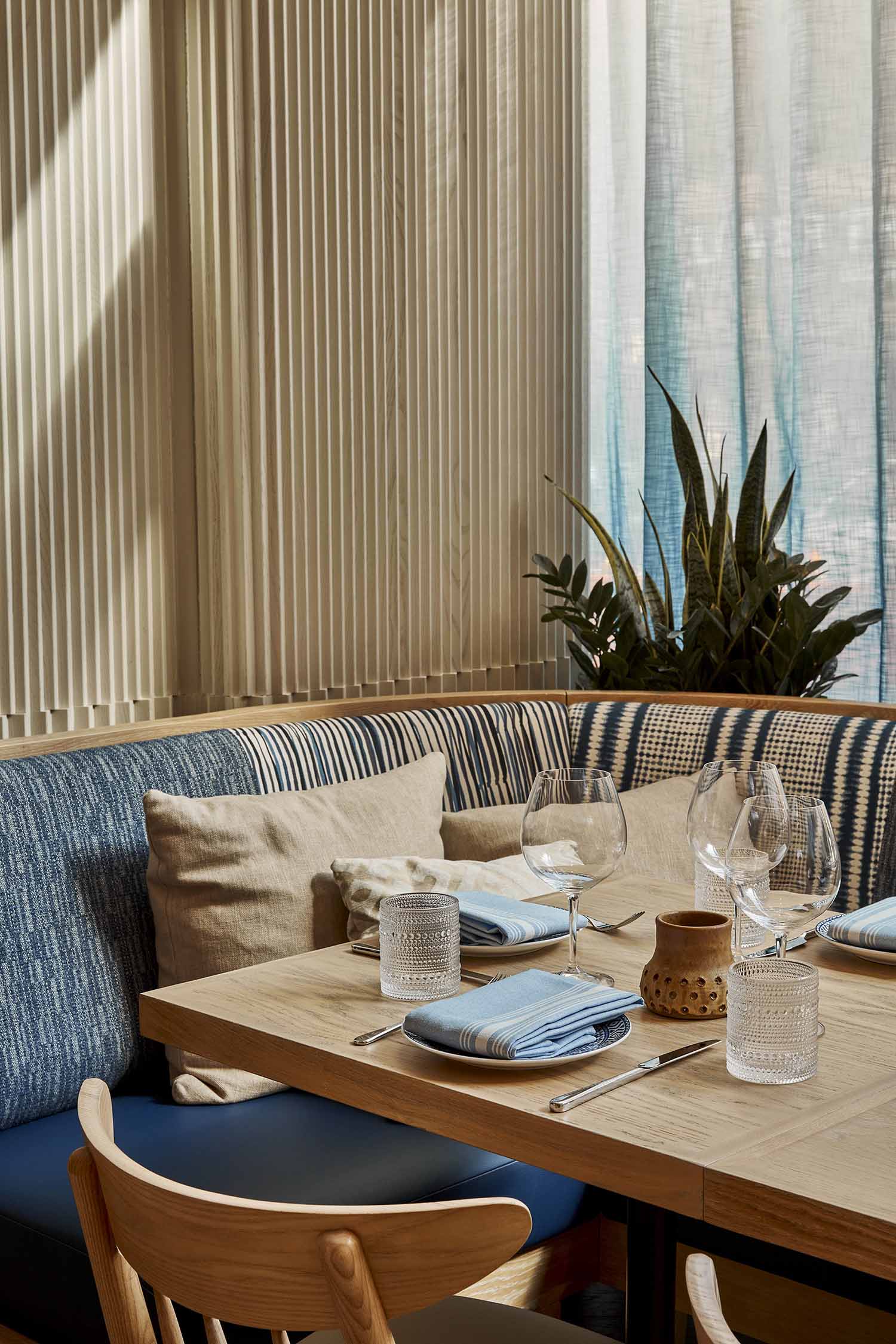 國外酒店餐廳設計,酒店餐廳設計案例,地中海美食餐廳,紐約麗思卡爾頓酒店,麗思卡爾頓酒店餐廳,Rockwell Group