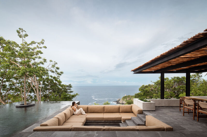 Zozaya Arquitectos〡墨西哥遠眺太平洋的自然、寧靜海景別墅