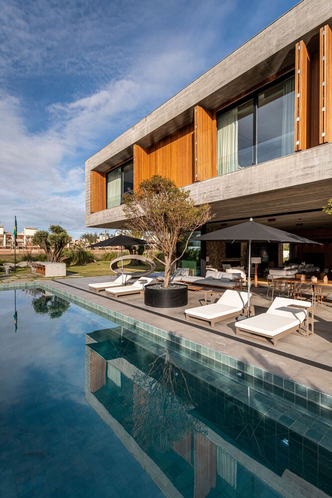 別墅設計,別墅設計案例,Vitório Ecker,巴西,國外別墅設計案例,別墅裝修,野獸派風格,景觀別墅