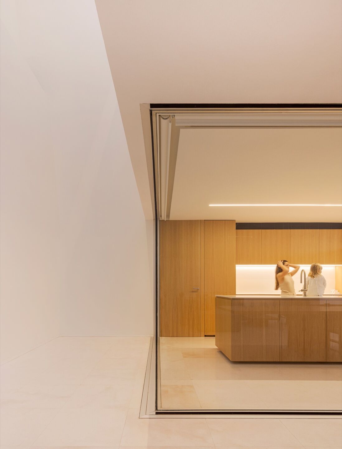 別墅設計,別墅設計案例,Fran Silvestre Arquitectos,西班牙,國外別墅設計案例,巴倫西亞,白色別墅,極簡主義,極簡風格