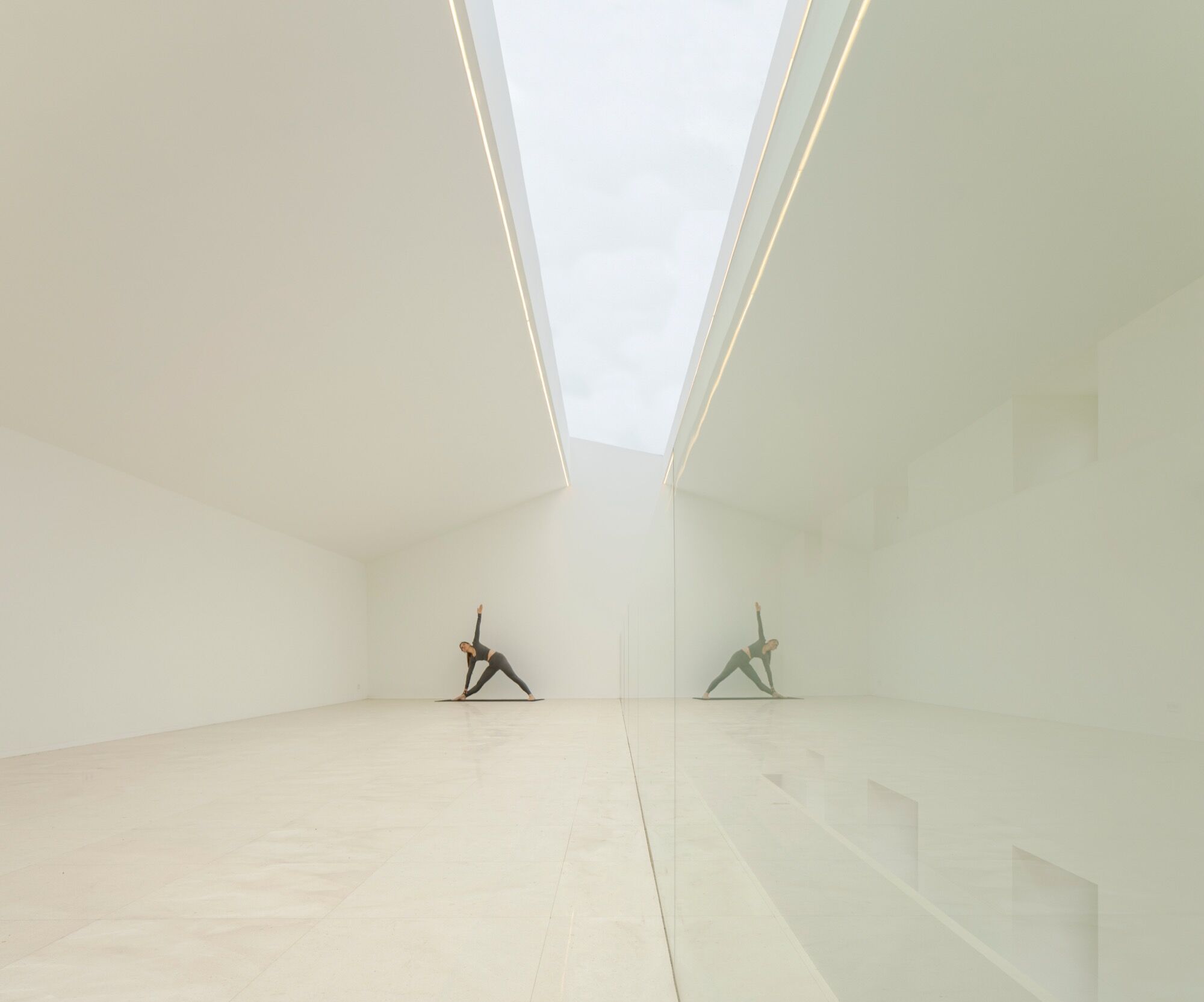 別墅設計,別墅設計案例,Fran Silvestre Arquitectos,西班牙,國外別墅設計案例,巴倫西亞,白色別墅,極簡主義,極簡風格
