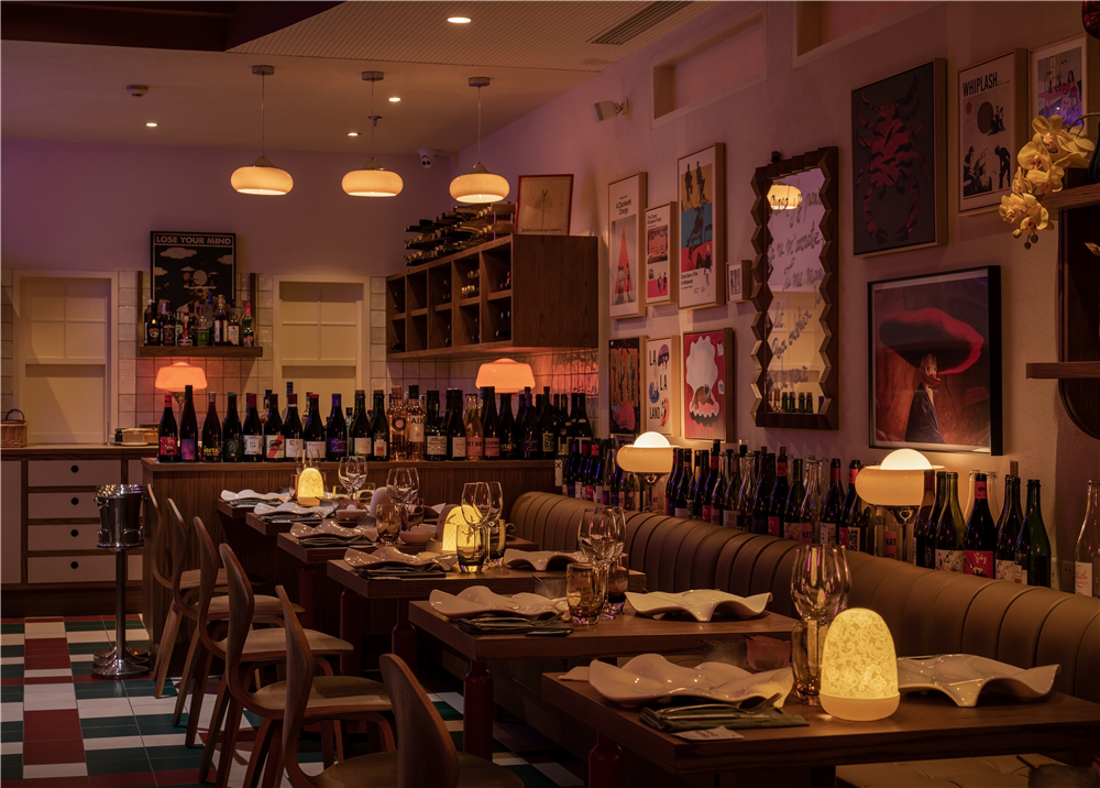 餐廳設計,休閑餐廳設計,主題餐廳設計,餐廳設計案例,餐廳設計方案,Luneurs Alunissage國金店,上海,hcreates罕創建築設計