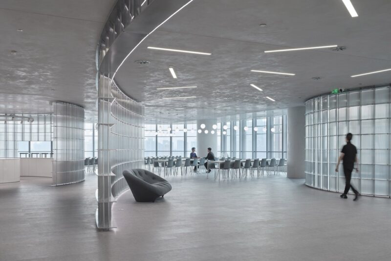 合塵建築 | 回旋的光柵-上海陸家嘴某資產管理公司辦公室