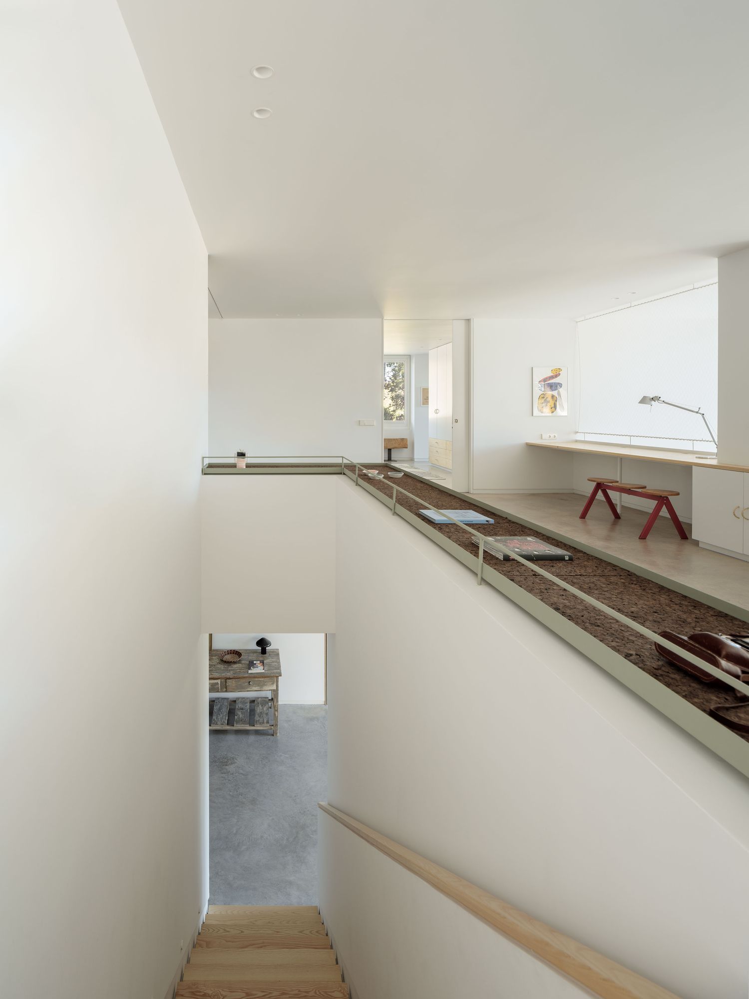 別墅設計,EME157,鄉村別墅,國外別墅設計案例,西班牙,馬德裏,別墅庭院設計,白色極簡風格別墅