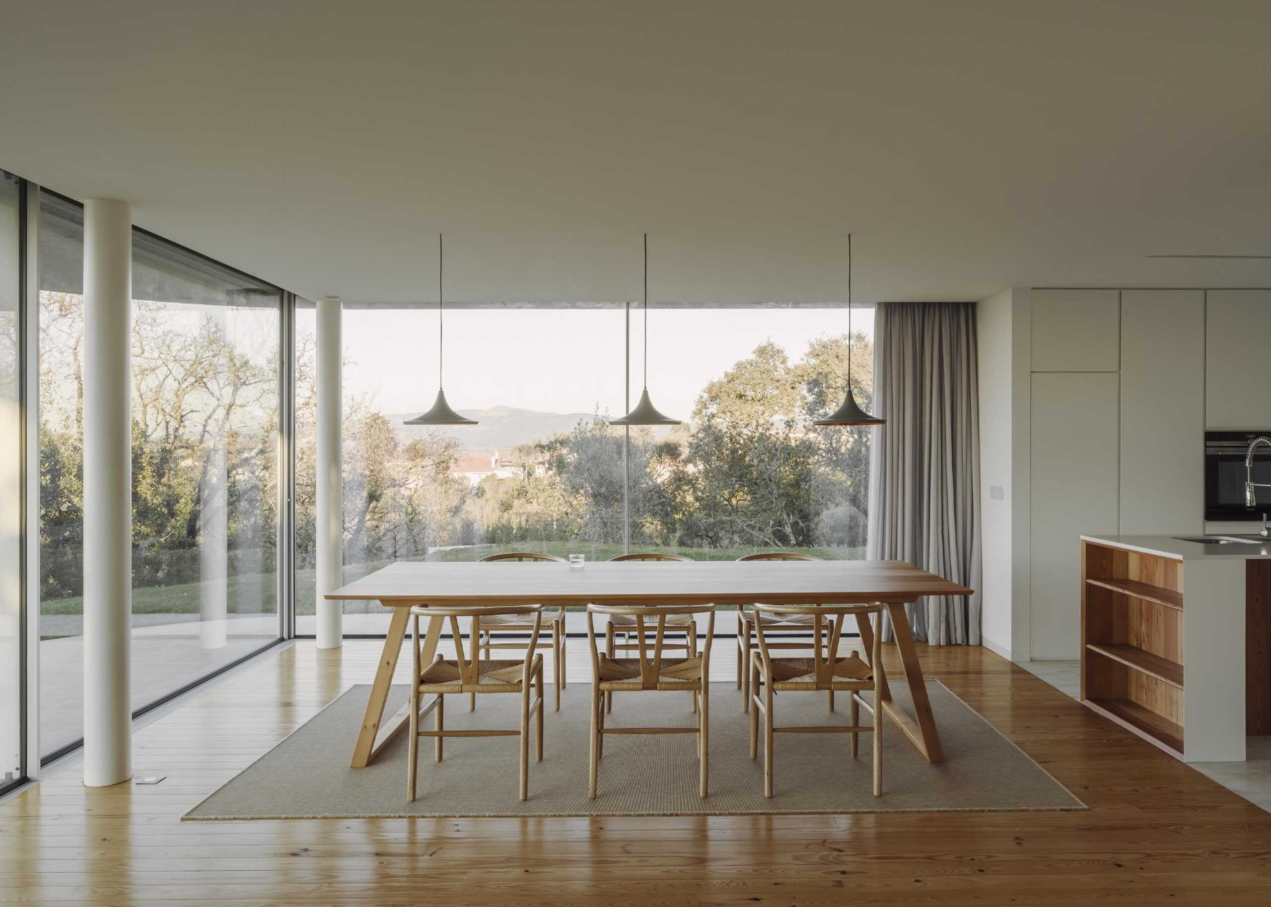 別墅設計,別墅設計案例,Bruno Dias,葡萄牙,國外別墅設計案例,別墅裝修,平層別墅,混凝土,野獸派風格,極簡風格