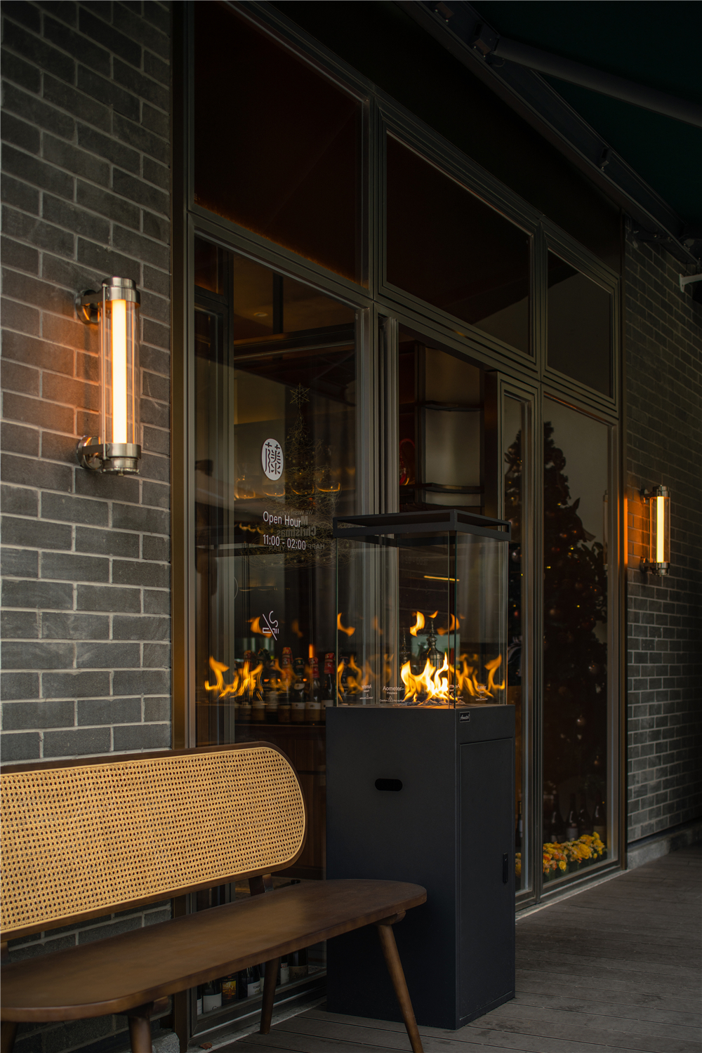 餐廳設計,休閑餐廳設計,酒吧設計,酒吧設計案例,酒吧設計方案,餐酒吧設計,300藤VINES,成都,構看建築設計