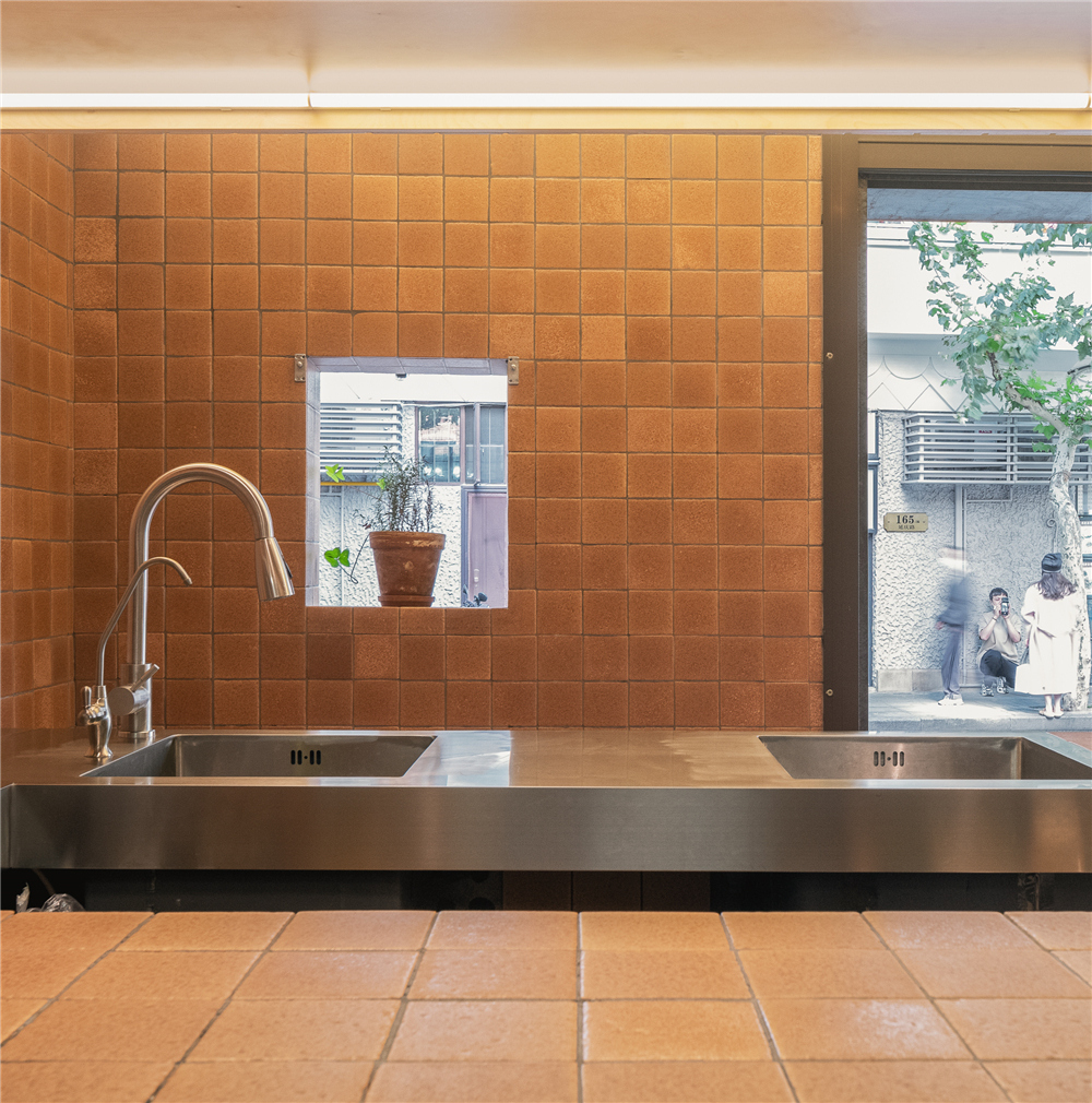 街邊店設計,街邊餐廳設計,餐廳設計,漢堡店設計,餐廳設計案例,餐廳設計方案,上海,Cheers Burger漢堡店,彥文建築工作室