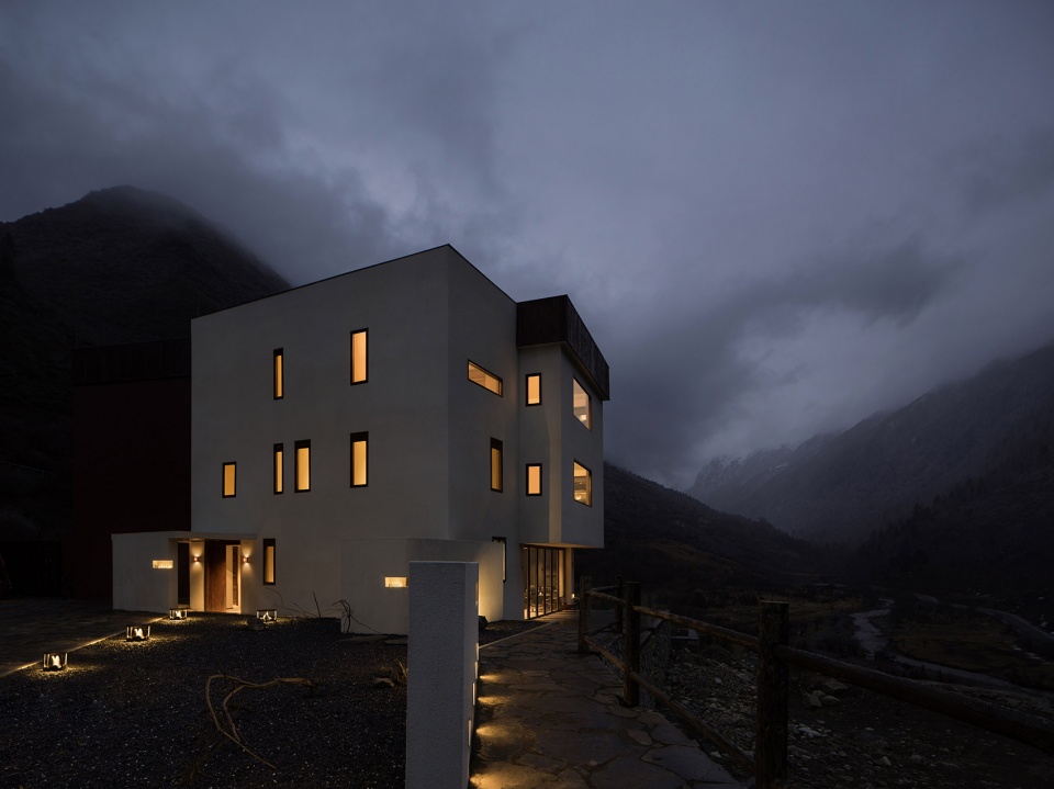 民宿設計,民宿設計方案,民宿設計案例,民宿改造,民宿裝修,度假酒店設計,設計酒店,酒店設計,四川,大隱與跡・四姑娘民宿,萬謙集設計,自由實踐室