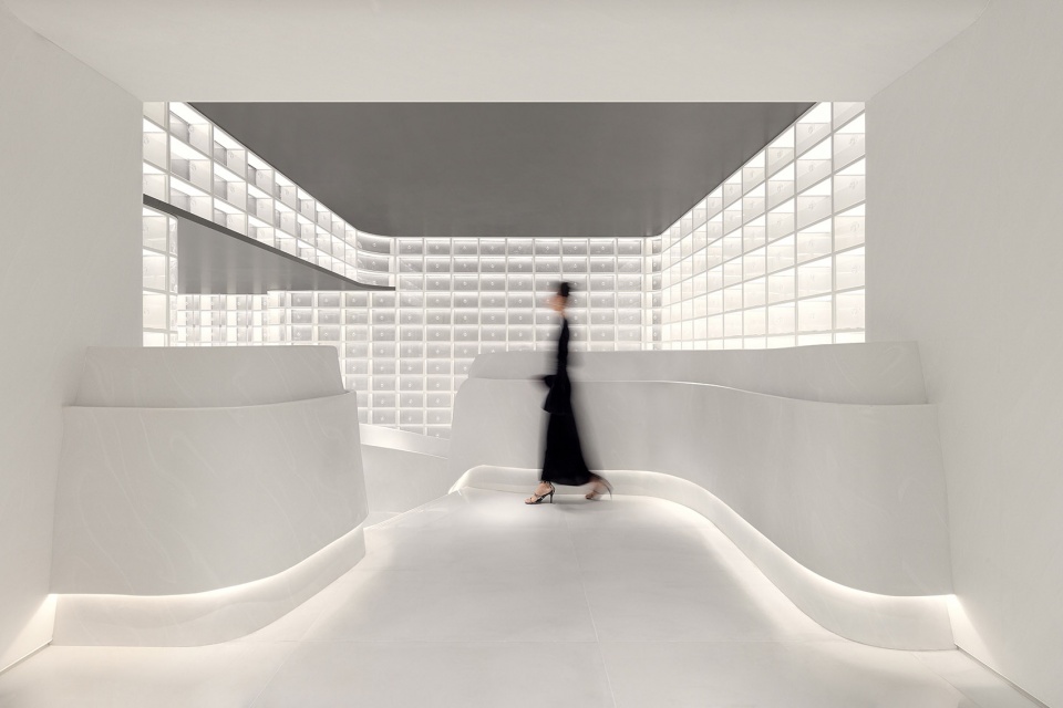 體驗店設計,零售店設計,護膚品零售店設計,美妝零售店設計,零售店設計案例,旗艦店設計,品牌店設計,花西子「隱園」全球首家線下旗艦店,杭州,立品設計Leaping Creative