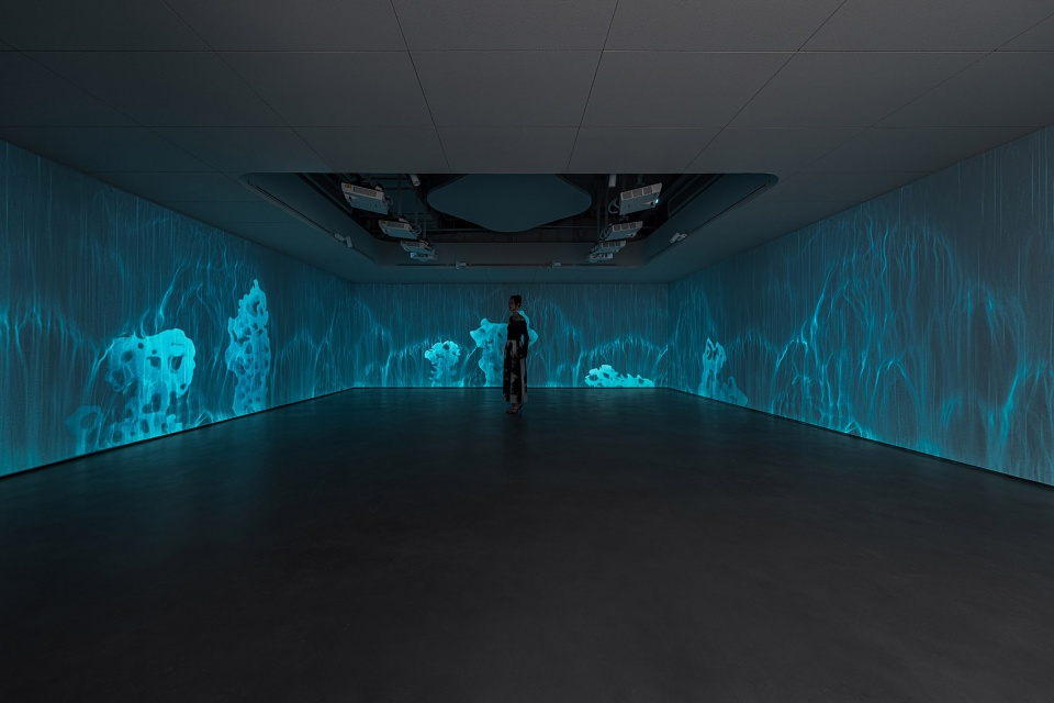 體驗店設計,零售店設計,護膚品零售店設計,美妝零售店設計,零售店設計案例,旗艦店設計,品牌店設計,花西子「隱園」全球首家線下旗艦店,杭州,立品設計Leaping Creative