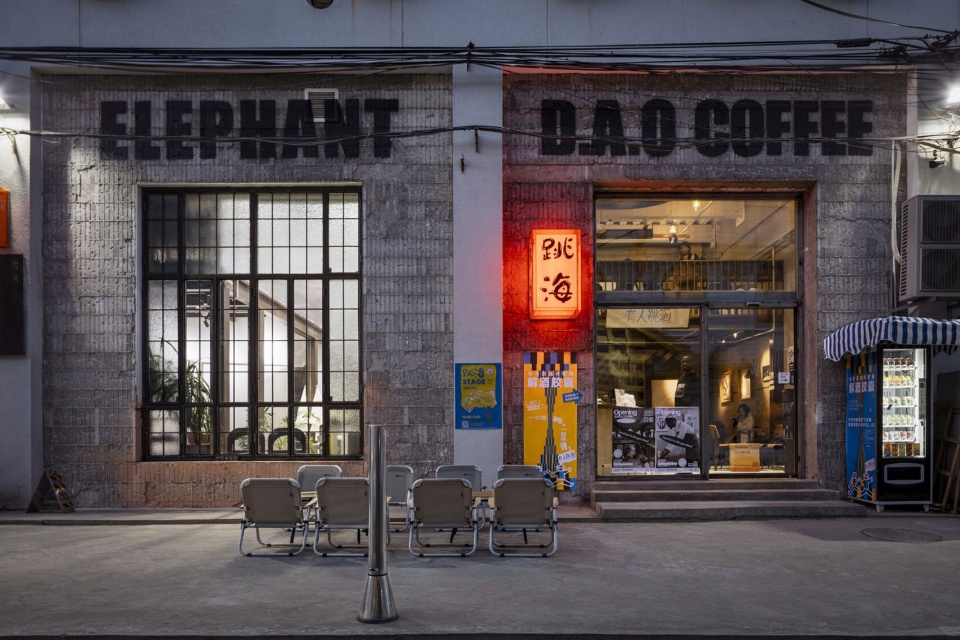 酒吧設計,酒吧設計案例,現代風格酒吧設計,咖啡廳設計,咖啡廳設計案例,咖啡廳裝修,輕改造嵌入美發廳的咖啡酒吧,北京,DAGA大觀建築設計