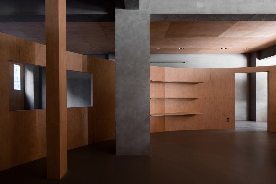 服裝店設計,戶外服裝店鋪設計,街邊店鋪設計,店鋪設計,服裝店設計案例,服裝店設計方案,服裝零售店設計,62號集合店,南京,MOU建築工社