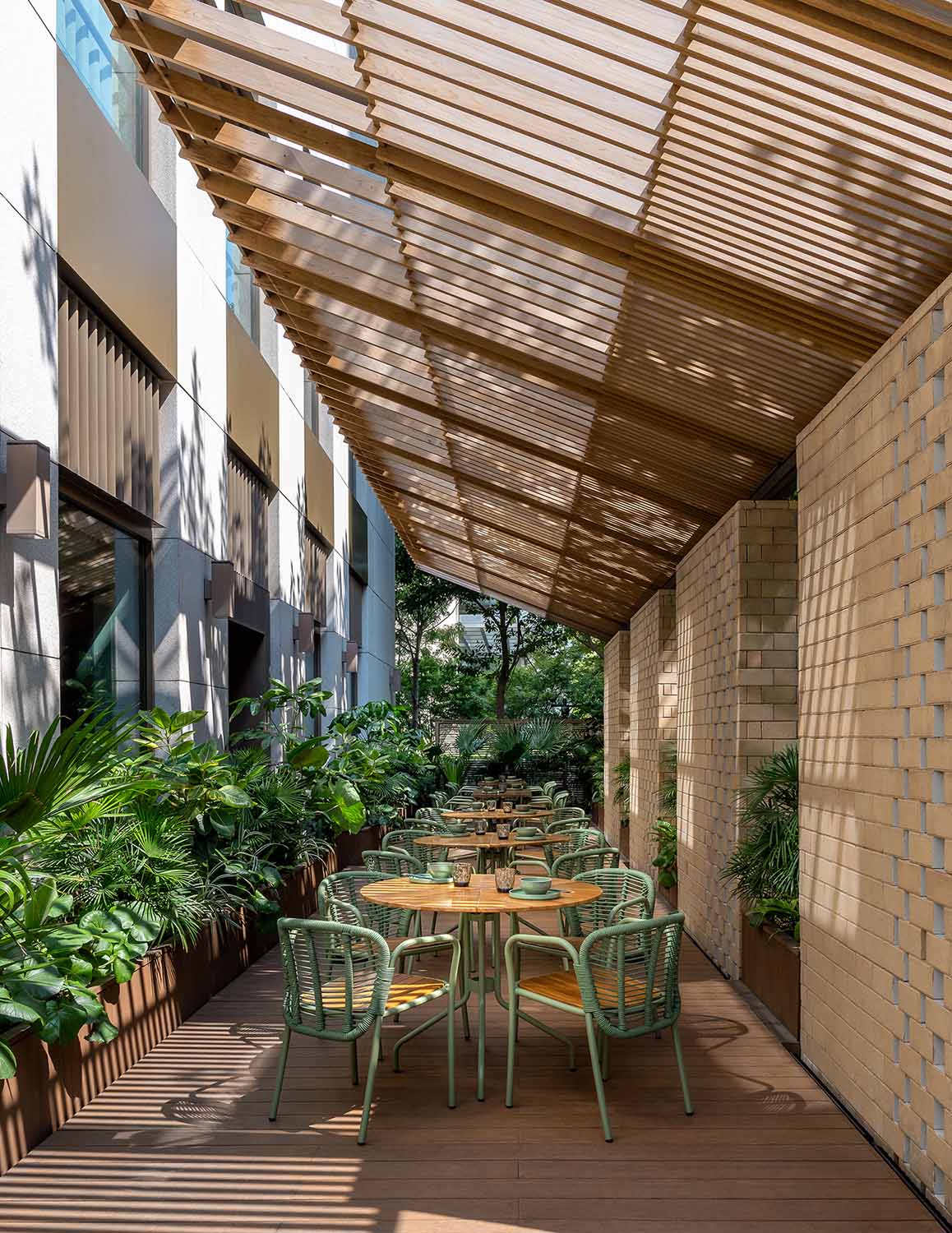 戶外空間改造,酒店戶外空間設計,酒店公共空間設計,酒店軟裝設計,酒店軟裝搭配,上海,素凱泰酒店戶外空間改造,LUKSTUDIO芝作室,陸穎芝