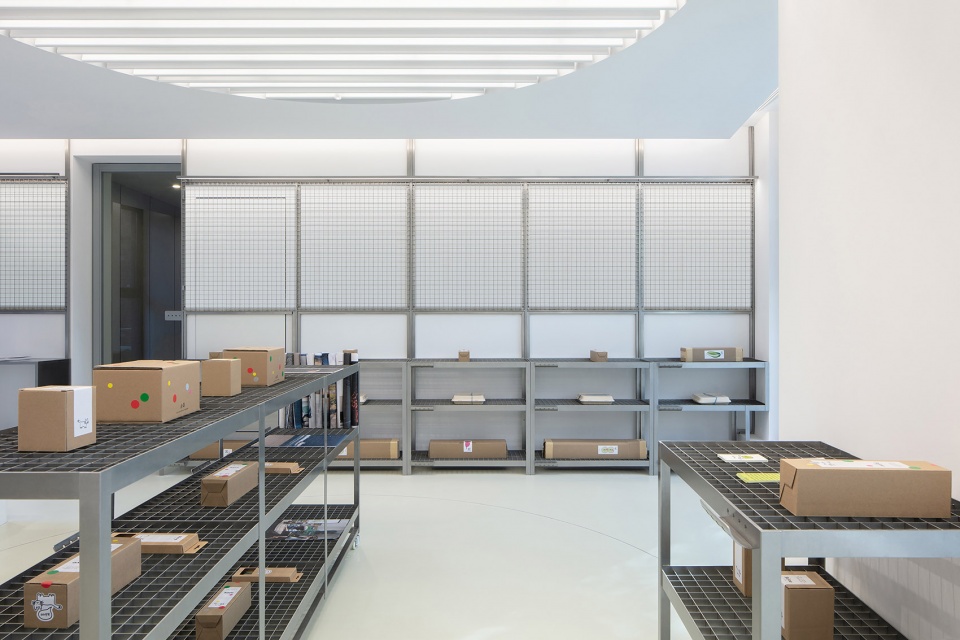 咖啡店設計,咖啡廳設計,咖啡店裝修,咖啡店設計案例,咖啡店設計方案,零售店設計,街邊咖啡店設計,商店設計,Tough Planet硬核星球咖啡及零售首店,上海,ATAH介景建築事務所