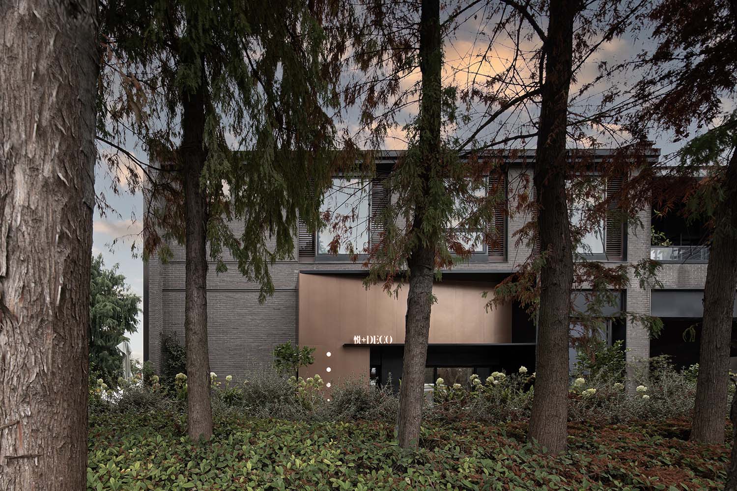 餐廳設計,咖啡廳設計,餐廳設計案例,餐廳設計方案,餐廳裝修,家居買手店設計,杭州,悅+ Deco生活美學館,杭州時上建築空間設計事務所,沈墨