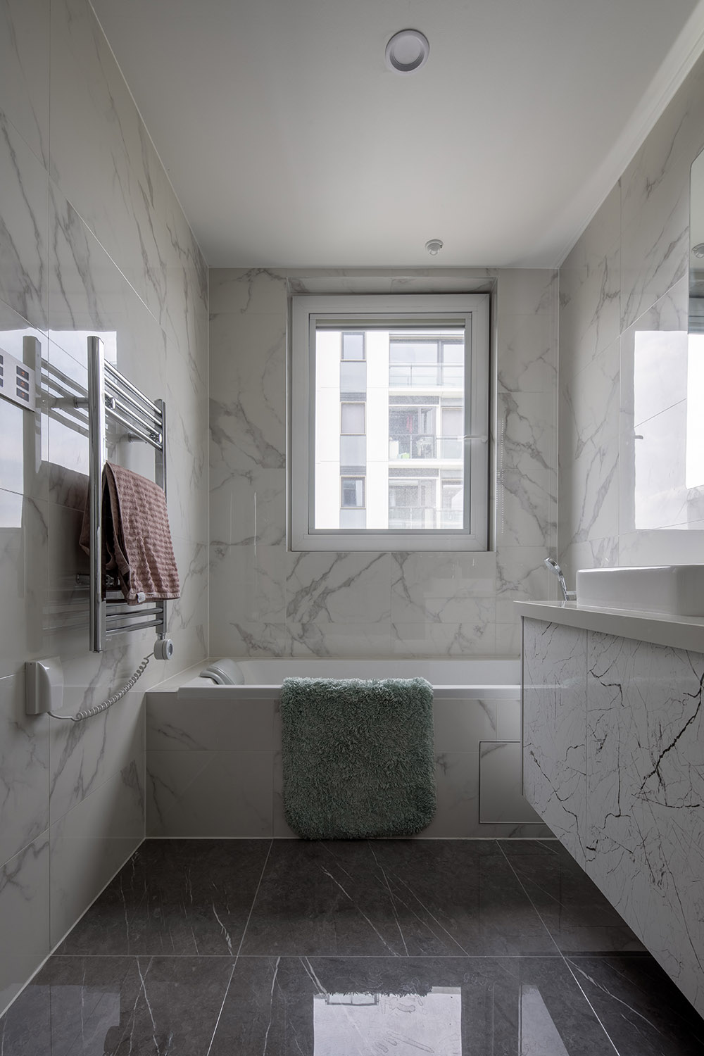 210㎡住宅設計,210㎡,住宅設計案例,家裝設計,大平層設計,大平層設計案例,大平層設計方案,現代風格住宅設計,恣意有序的生活藝術,上海,介兮空間設計