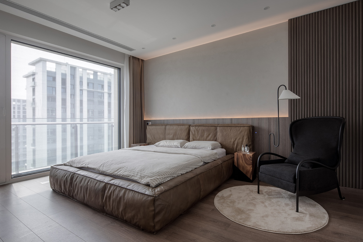 210㎡住宅設計,210㎡,住宅設計案例,家裝設計,大平層設計,大平層設計案例,大平層設計方案,現代風格住宅設計,恣意有序的生活藝術,上海,介兮空間設計