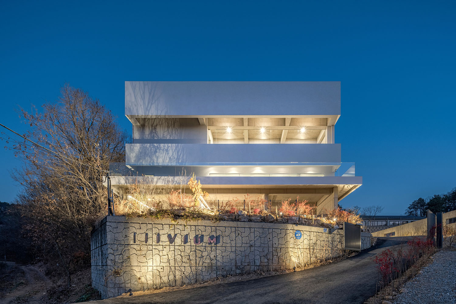 ALIVEUS architecture,瑜伽工作室設計,韓國,瑜伽工作室設計案例,瑜伽工作室設計方案,極簡風格,辦公室設計,TRIVIUM Yoga Studio