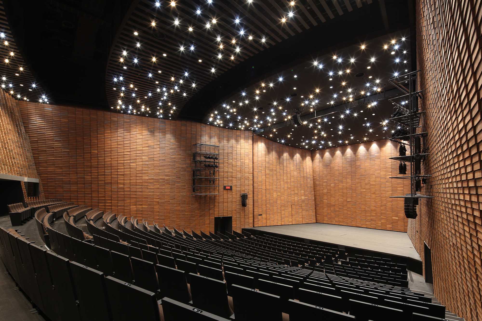 日建設計,日本,姬路文化會議中心,文化中心設計,公共建築設計案例,會議中心,Nikken Sekkei