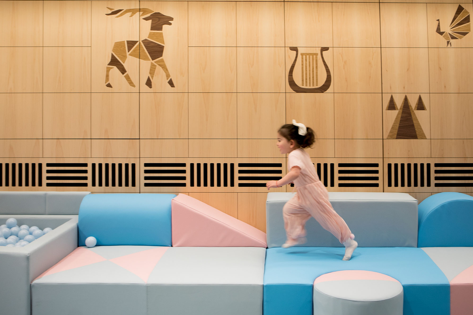 酒店設計,度假酒店設計,設計酒店,酒店設計案例,Sarit Shani Hay,酒店裝修,兒童俱樂部,酒店兒童活動中心,精品酒店