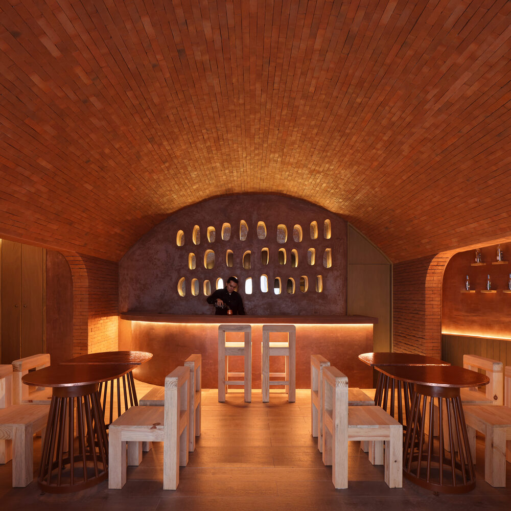酒吧設計,酒吧設計案例,現代風格酒吧設計,酒吧設計方案,Arquitectura y Diseño,墨西哥,70㎡,Taller de Arquitectura y Diseño,紅磚,蒸餾酒酒吧