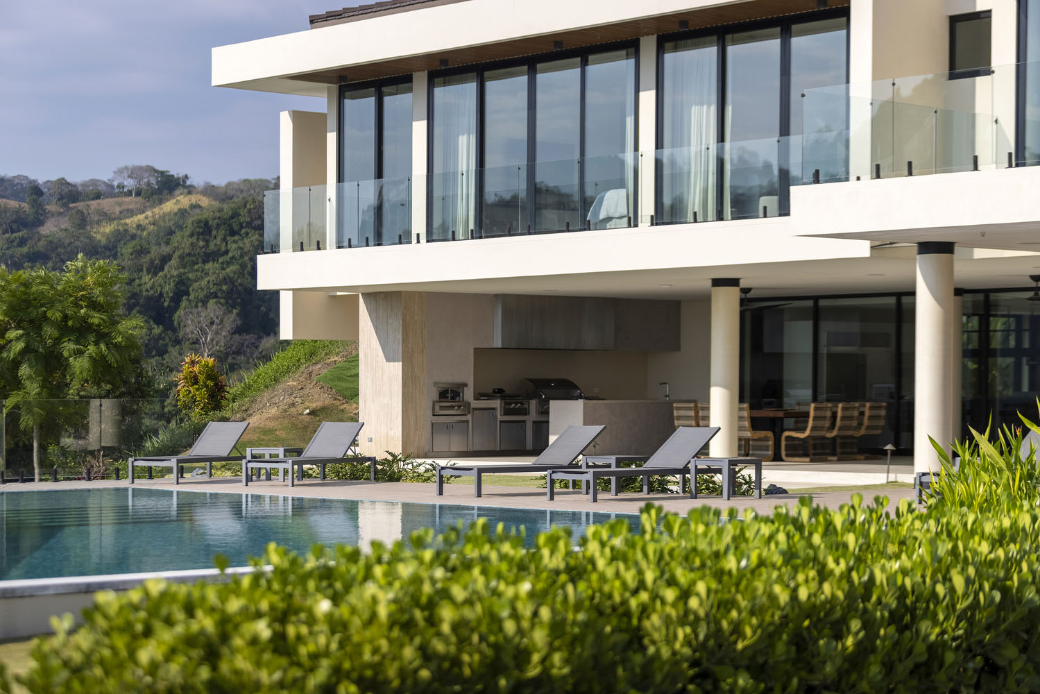 別墅設計,極簡風格別墅設計,Garnier Arquitectos,國外別墅設計案例,哥斯達黎加,開放式別墅,極簡風格別墅,800㎡,庭院別墅