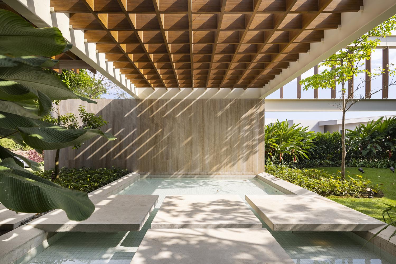 別墅設計,極簡風格別墅設計,Garnier Arquitectos,國外別墅設計案例,哥斯達黎加,開放式別墅,極簡風格別墅,800㎡,庭院別墅